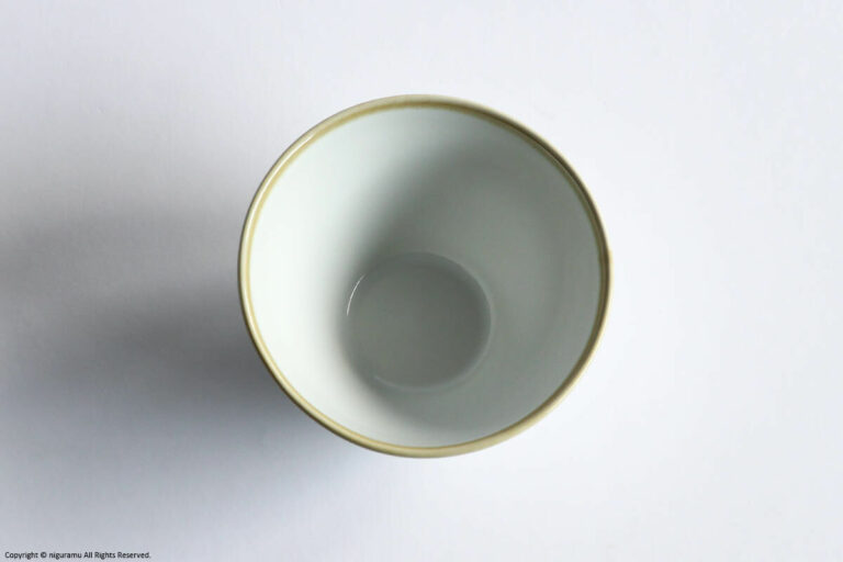 'tough Bowl / white' From above.