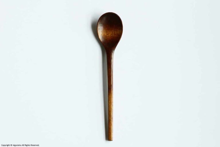 Wooden Korean spoon / Urushi-Brown