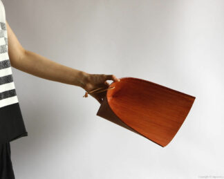 Dustpan HARIMI, with leather strap - Image 6