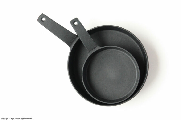 One hand pan