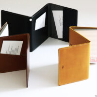 Tri-fold card holder