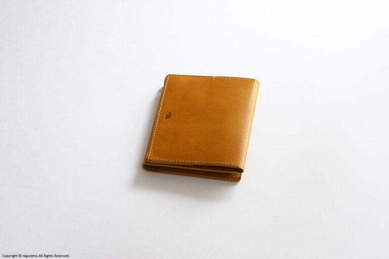 Card holder / yellow