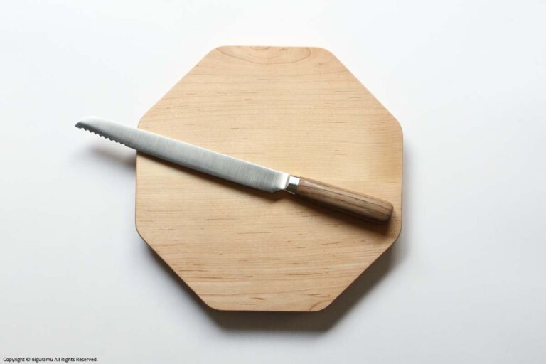 Kakudo Cutting Board, M / Maple