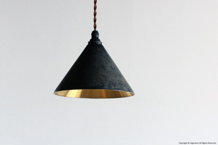 Pendant lamp CONE / Black-kuromura (Polished inside)