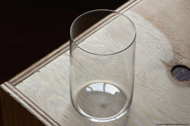 ANDO'S glass T