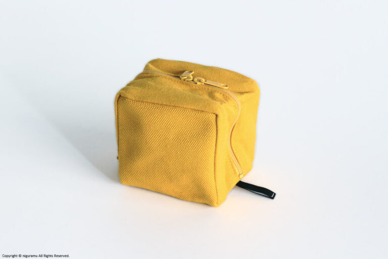 JOBU, BLOCK-POUCH S / karashi (yellow)