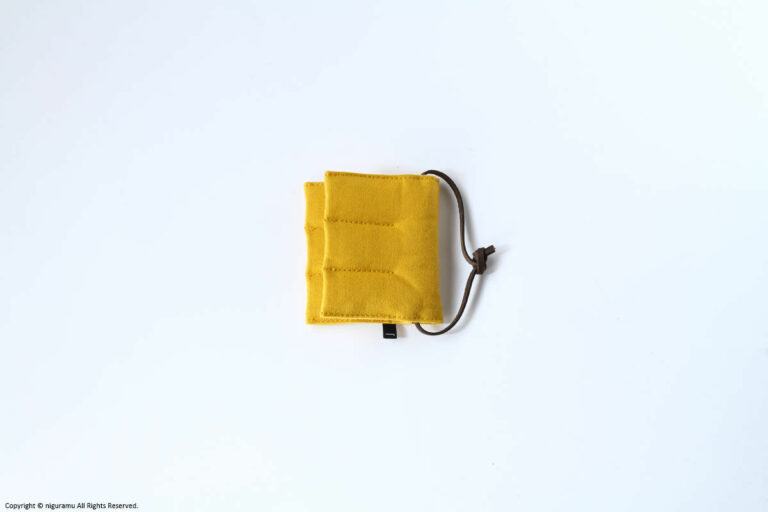 JOBU, POT-HOLDER / karashi (yellow)