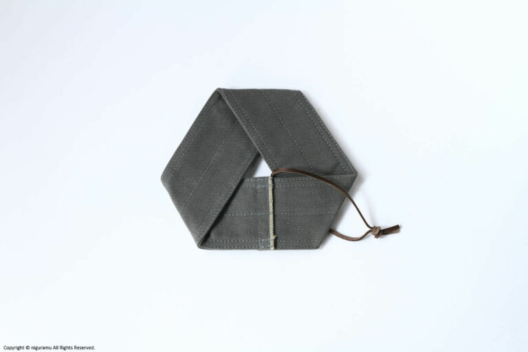 JOBU, POT-MAT hexagon / sumikon (dark gray)