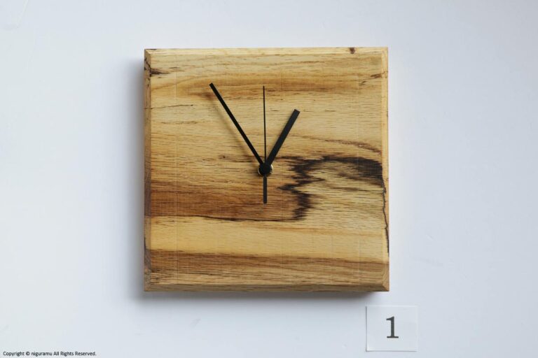 Wormy wood Wall clock, square (No.01)