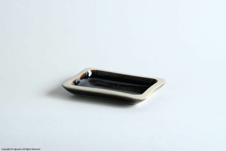 SYUSSAI KILN Square plate / black