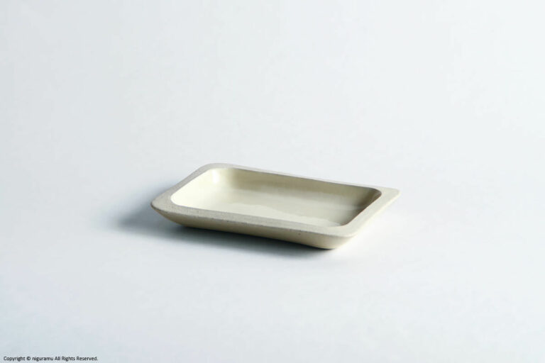 SYUSSAI KILN Square plate / white