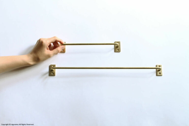 Towel Holder / brass