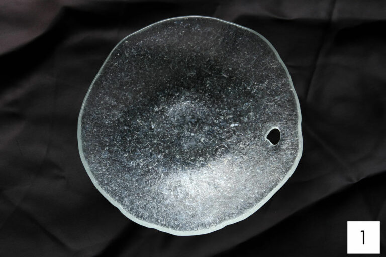 Leaf Small Glass Dish 01