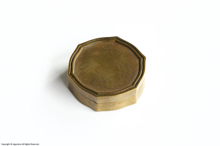 Brass small box, Hexagon / dyed gold