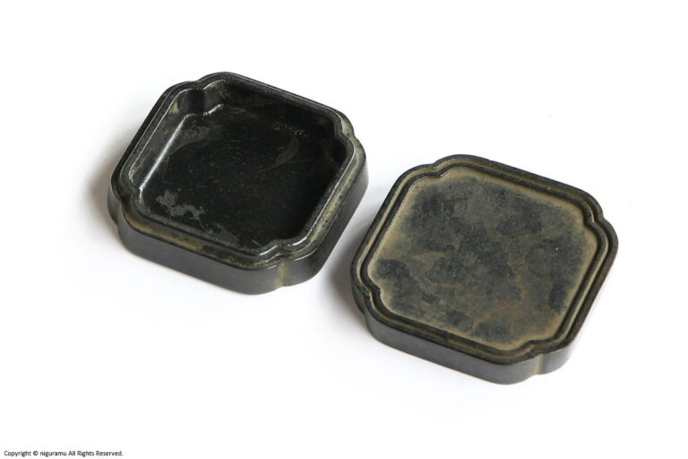 Brass small box, Square / dyed black