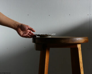 KIKU plate 160mm / Crackle glaze