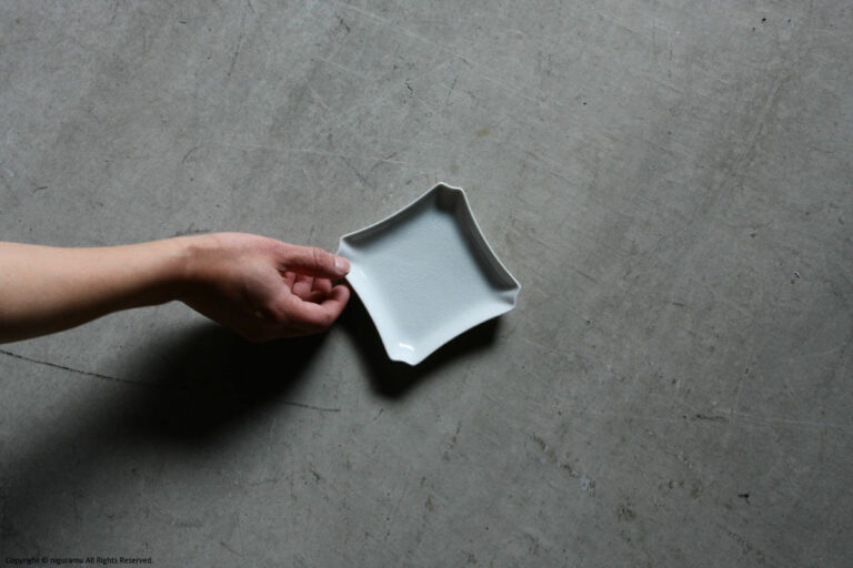 SUMIKIRI Square plate 130mm / Crackle glaze