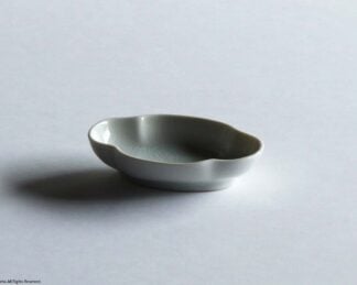 ツバ形皿 100mm（3寸） / 貫入白磁