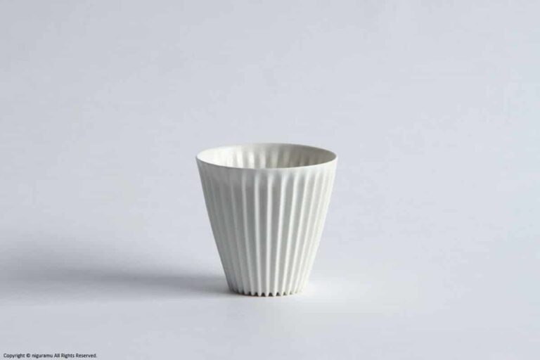 fin cup, low / white