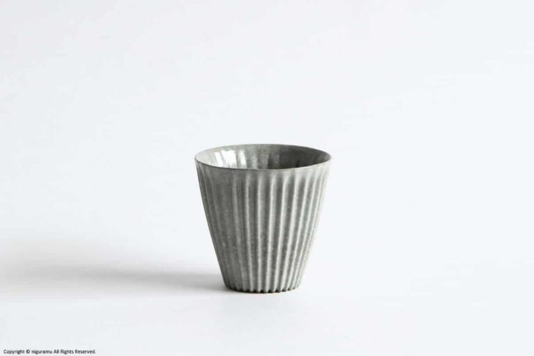 fin cup, low / gray