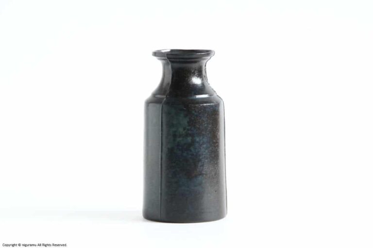 Odd line #3 vase bottle, A / Indigo