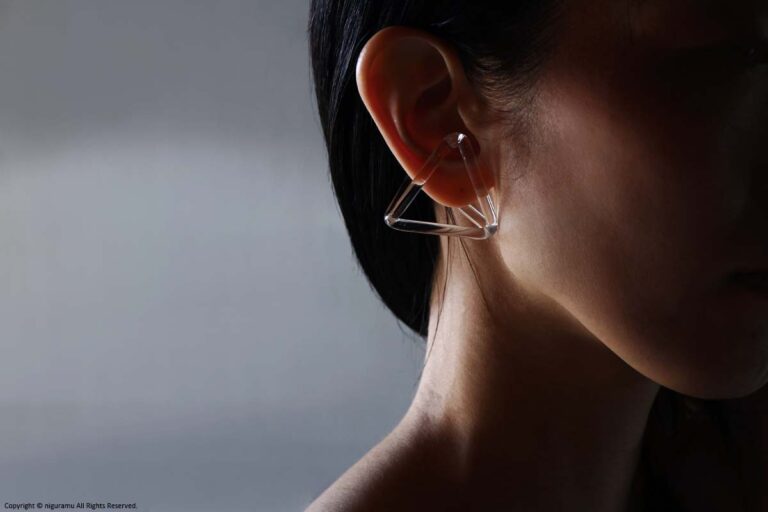 ear-cuff (D), triangle / CL