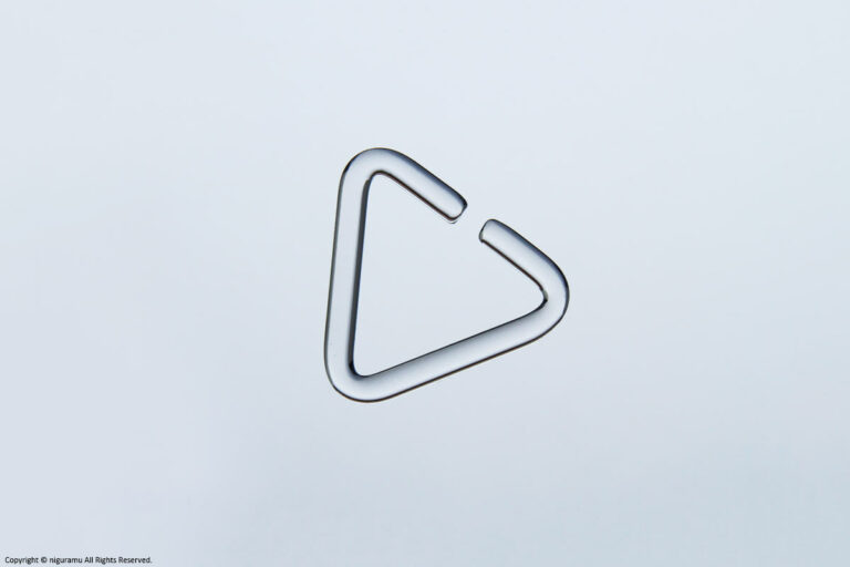 ear-cuff FLATSHAPES, S triangle / CL