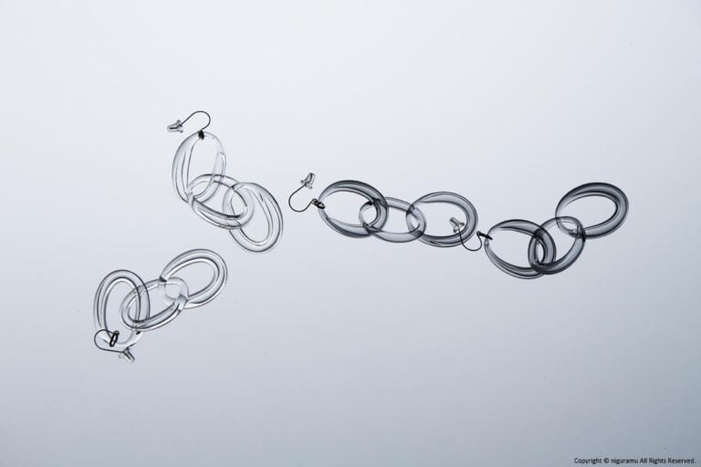bubble chain earring