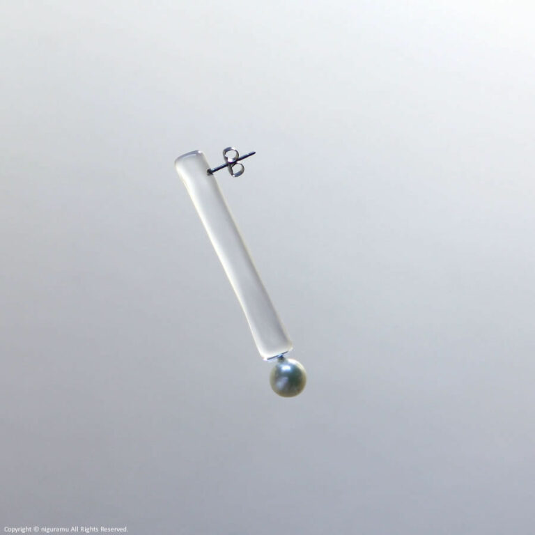 pearl stick earring / CL