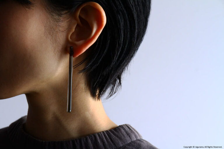 stick_straight earring / BK