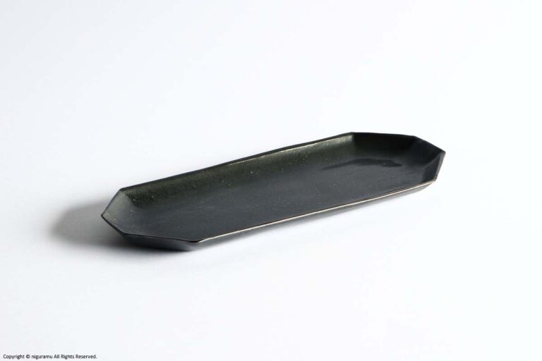 Long octagonal plate / matte black