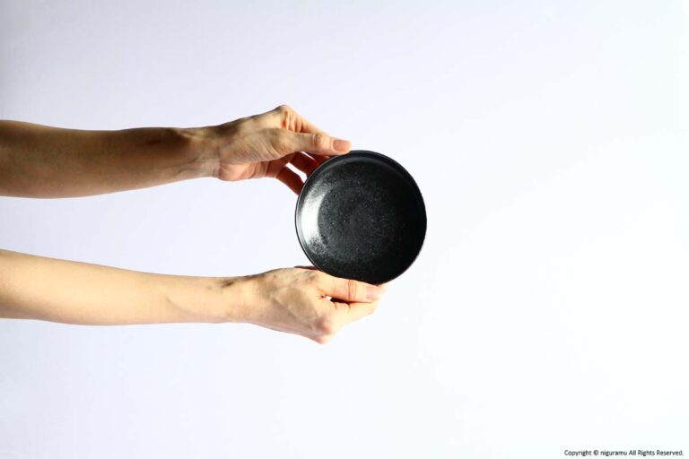 Round dish 120 / matte black