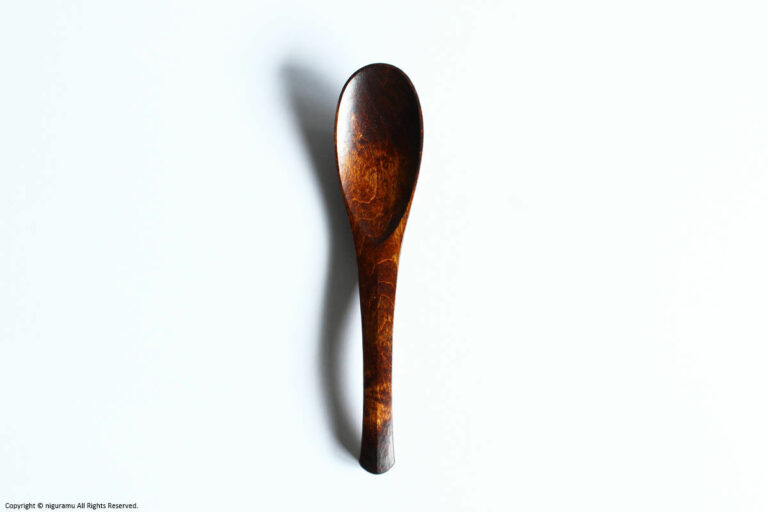 Wooden Chinese spoon / Urushi-Brown