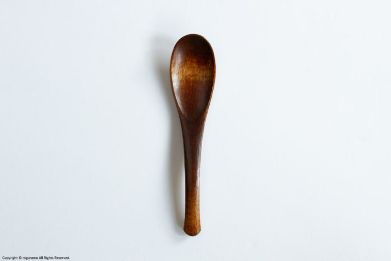 Wooden Chinese spoon / Urushi-Brown