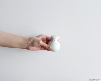 LITTLE BIRDY soy sauce bottle / white porcelain