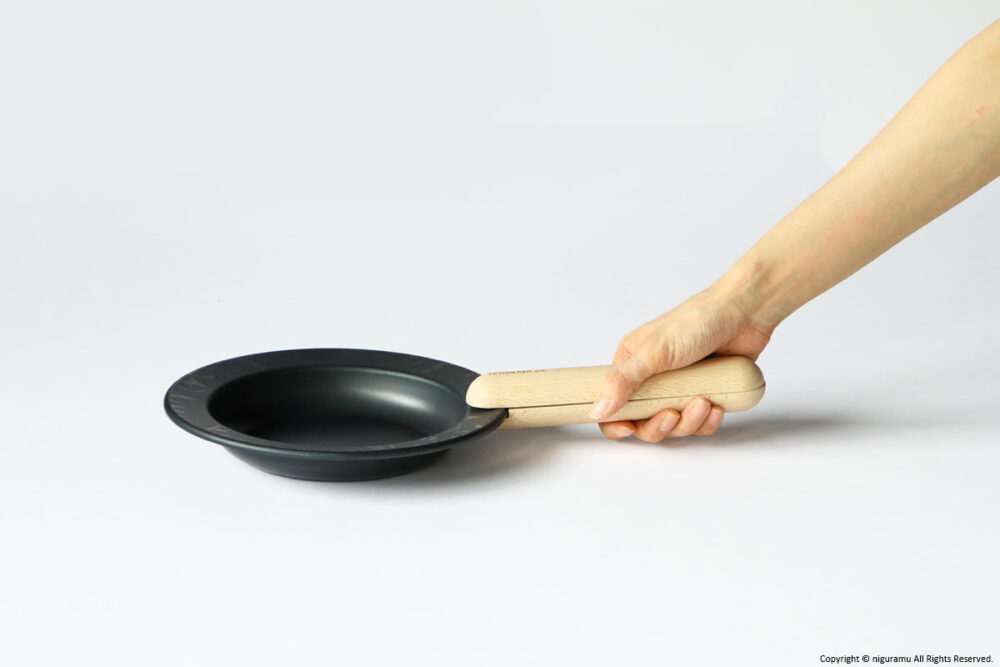 FRYING PAN JIU, with handle (Set products) JIU niguramu