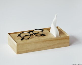 「tissue Box&Tray / natural」眼鏡を上にのせる