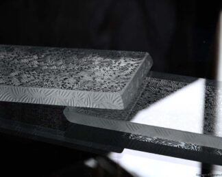 Narrow rectangular plate , mebuku