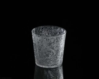 Small glass , mebuku