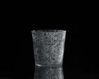 Small glass , mebuku