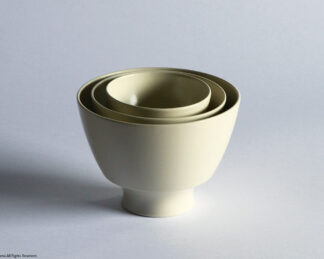 Une, bowl