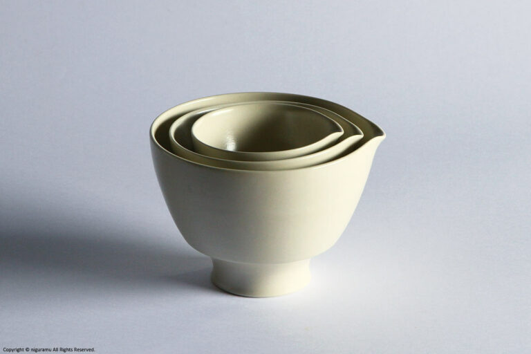 Une, Spout bowl