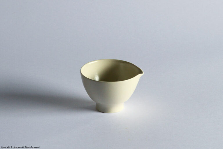 Une, Spout bowl S