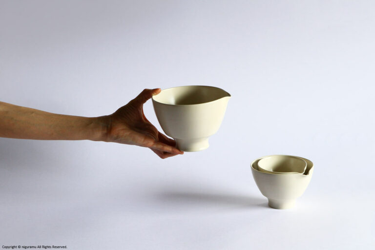 Une, Spout bowl L