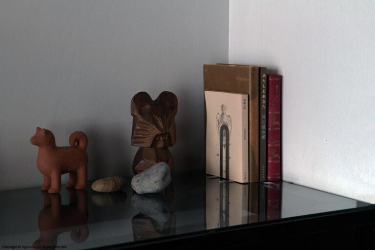 ADACHIDOUG-TEN, Book end