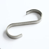 ADACHIDOUGU-TEN, S-shaped hook