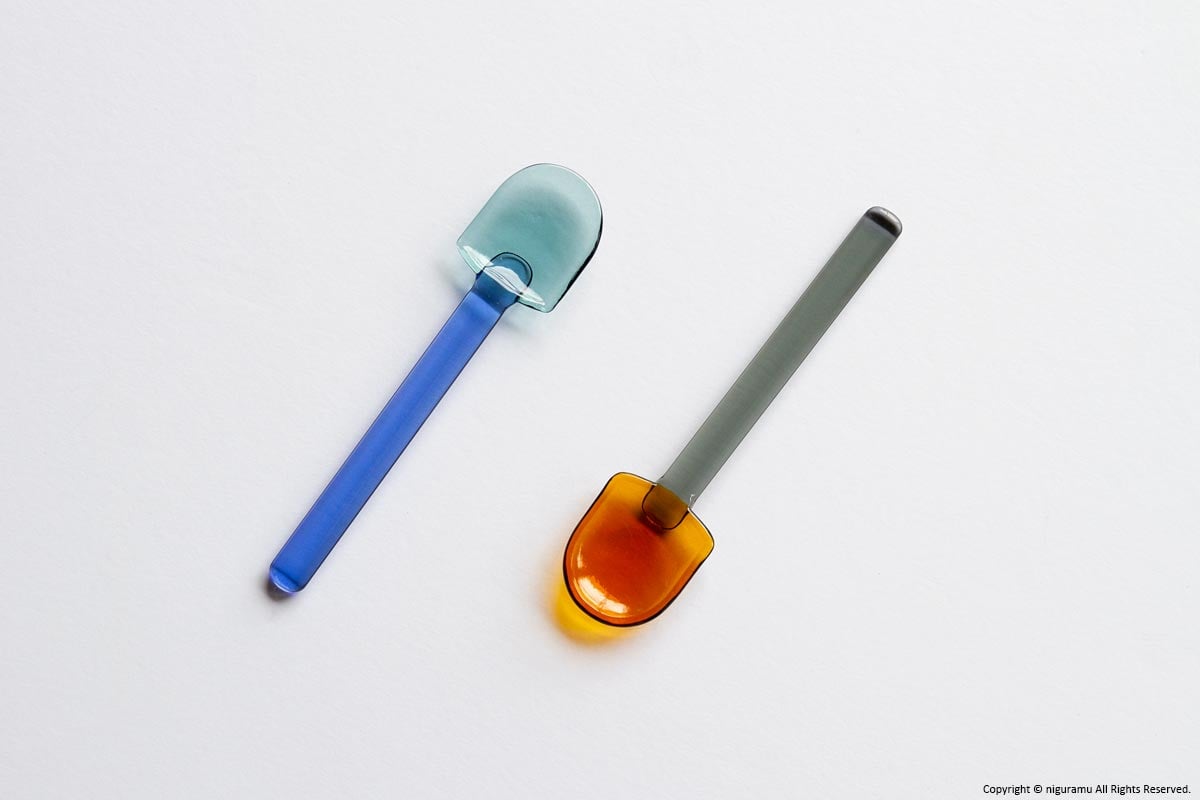 TWO TONE, SNOW SHAVEL