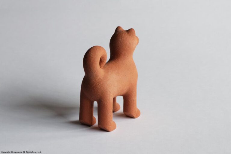 遠くをみつめる犬, 特大 / 茶