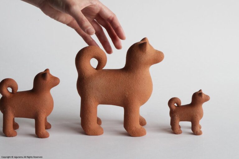 遠くをみつめる犬, 特大 / 茶