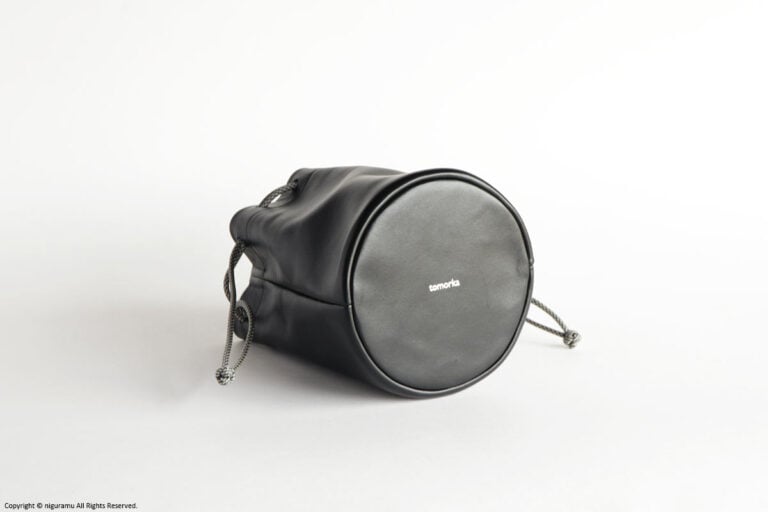 Drawstring handbag / BLACK（Cord: black_gold）